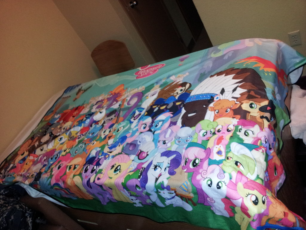 pony-blankets-merchandise-mlp-forums