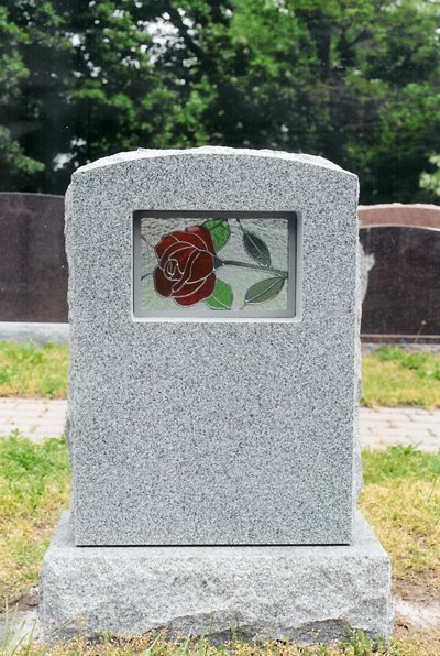 stained-glass-tombstone-704138.jpg