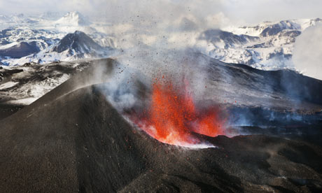 Volcano-Erupts-In-Iceland-001.jpg