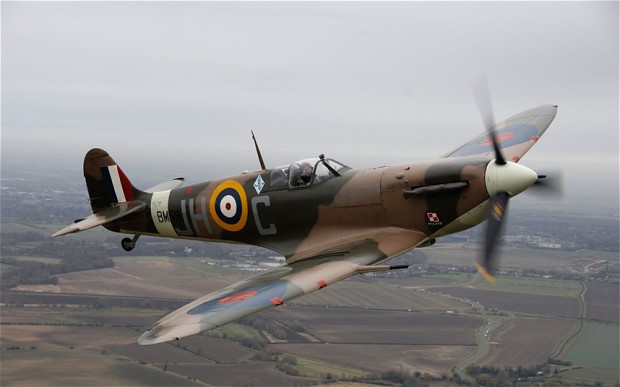 Spitfire_RAF_Manst_2177424b.jpg