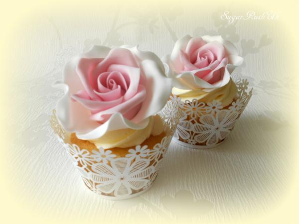 Rose-cupcakes.jpg