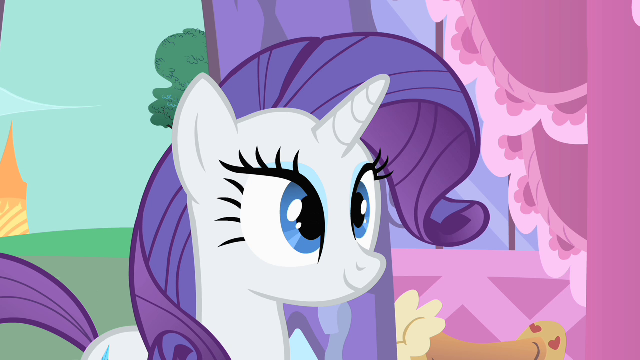 Rarity_happy_because_Photo_Finish_accept