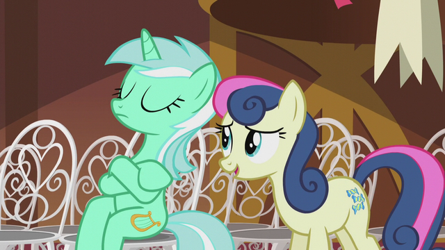 Sweetie_Drops_greeting_Lyra_S5E9.png