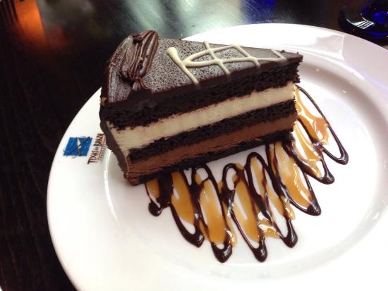 chocolate-mousse-cake.jpg