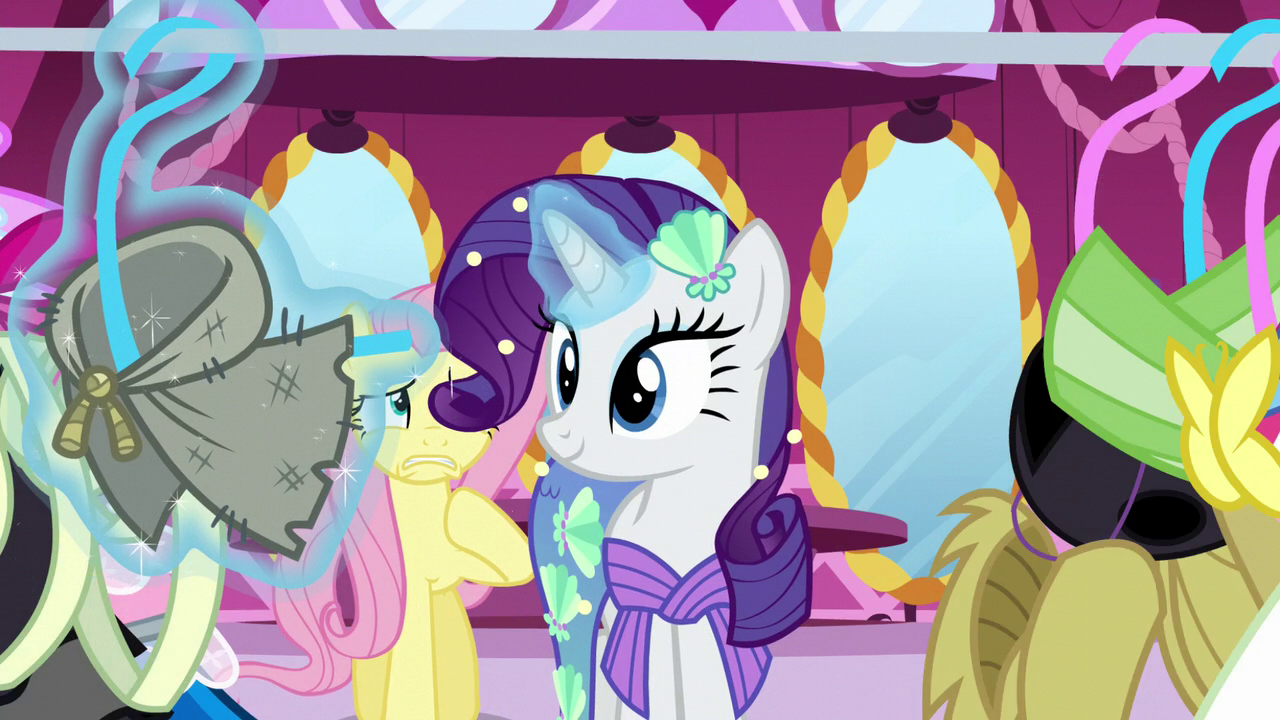 Rarity_suggests_a_headless_pony_costume_