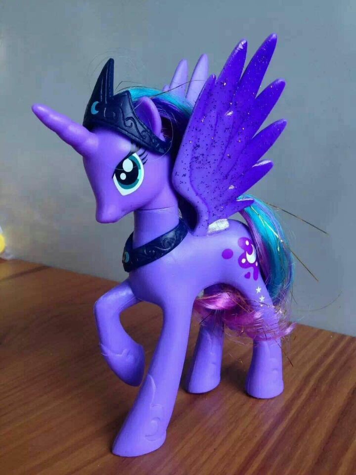 Princess-Luna-Large-Princess-Pony-1.jpg